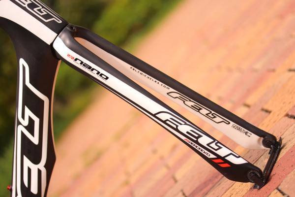 FELT フェルト AR1 エアロロードフレーム Di2専用 カーボン